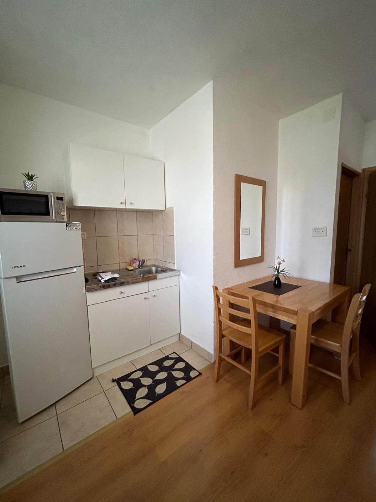 טרוגיר Apartmani Grgic מראה חיצוני תמונה